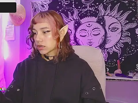 melissahowl online show from July 15, 2:35 pm