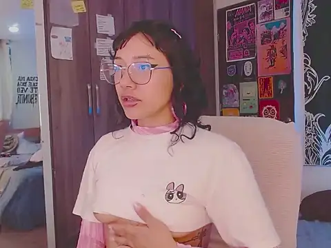 melissahowl online show from November 5, 1:31 am