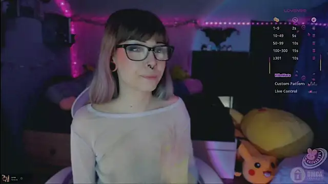 4kfucktoy online show from March 5, 6:37 pm