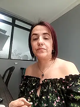 Snapshot of IsisBlake chatting on December 15, 4:02 pm IsisBlake online show from December 15, 4:02 pm