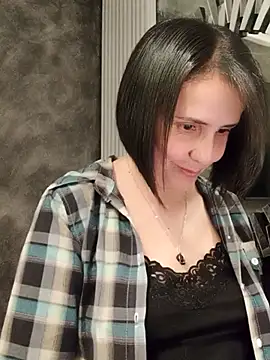 IsisBlake online show from February 27, 7:15 pm