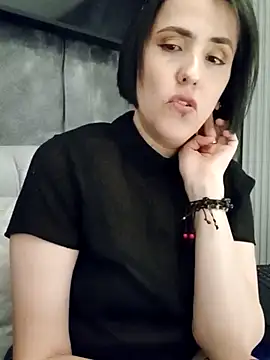 IsisBlake online show from March 13, 3:39 pm