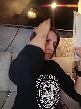 Snapshot of IsisBlake chatting on February 23, 4:07 pm IsisBlake online show from February 23, 4:07 pm