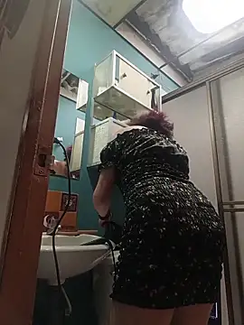 Snapshot of IsisBlake chatting on February 18, 4:47 pm IsisBlake online show from February 18, 4:47 pm