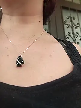 Snapshot of IsisBlake chatting on February 12, 9:47 pm IsisBlake online show from February 12, 9:47 pm