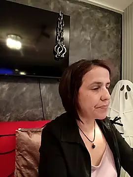 Snapshot of IsisBlake chatting on October 29, 1:54 pm IsisBlake online show from October 29, 1:54 pm