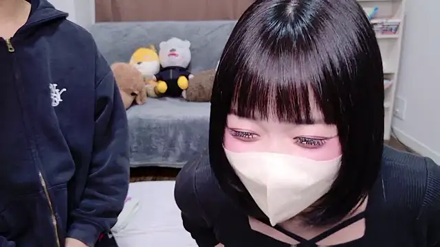 Snapshot of Mia--meow chatting on November 9, 1:04 pm Mia--meow online show from November 9, 1:04 pm