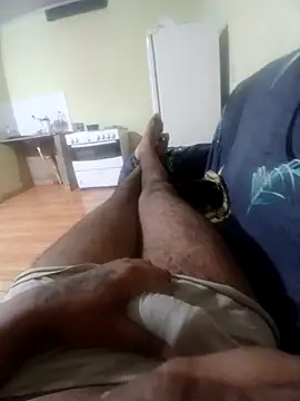 Snapshot of morenogts69 chatting on February 2, 8:13 am morenogts69 online show from February 2, 8:13 am