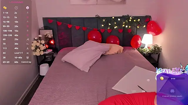 Julia  Frey online show from February 13, 10:43 pm