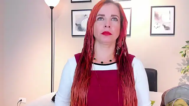 Snapshot of HannaBrave chatting on March 12, 7:29 pm HannaBrave online show from March 12, 7:29 pm
