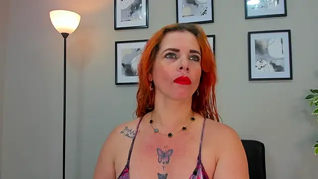 Snapshot of HannaBrave chatting on March 29, 12:07 pm HannaBrave online show from March 29, 12:07 pm