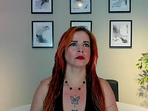 Snapshot of HannaBrave chatting on March 17, 7:17 pm HannaBrave online show from March 17, 7:17 pm