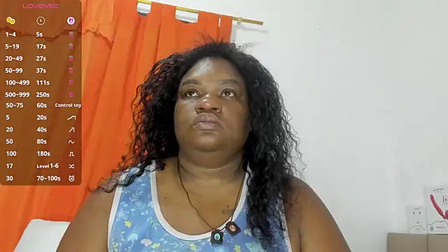 Snapshot of lilybaudyn_ chatting on July 18, 8:12 am lilybaudyn online show from July 18, 8:12 am