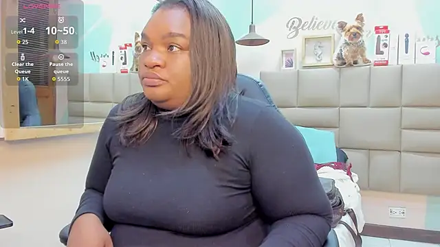 Snapshot of lilybaudyn_ chatting on September 18, 12:13 am lilybaudyn online show from September 18, 12:13 am