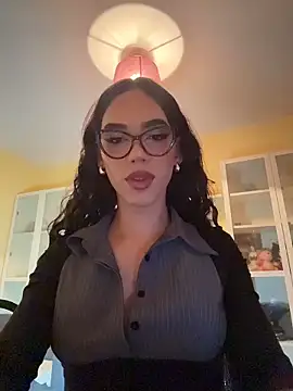 Snapshot of Carlita_cute chatting on March 3, 7:43 pm Carlita cute online show from March 3, 7:43 pm