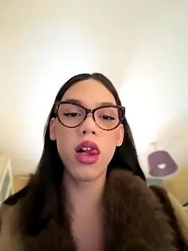 Snapshot of Carlita_cute chatting on November 28, 12:27 pm Carlita cute online show from November 28, 12:27 pm