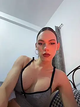 Snapshot of Carlita_cute chatting on July 9, 3:29 am Carlita cute online show from July 9, 3:29 am