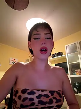 Snapshot of Carlita_cute chatting on November 2, 9:09 pm Carlita cute online show from November 2, 9:09 pm