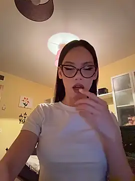 Snapshot of Carlita_cute chatting on February 15, 7:13 pm Carlita cute online show from February 15, 7:13 pm