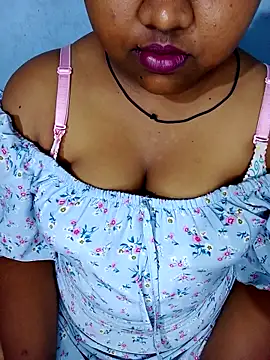 Snapshot of Sexy--queen1 chatting on September 8, 3:11 pm Sexy--queen1 online show from September 8, 3:11 pm