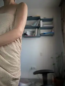 Snapshot of Crazy-Rosa chatting on February 18, 3:21 am Crazy-Rosa online show from February 18, 3:21 am