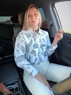 Snapshot of Crazy-Rosa chatting on February 23, 11:55 am Crazy-Rosa online show from February 23, 11:55 am