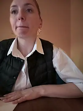 Snapshot of Crazy-Rosa chatting on March 12, 5:07 pm Crazy-Rosa online show from March 12, 5:07 pm