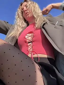 Snapshot of Crazy-Rosa chatting on September 14, 3:29 am Crazy-Rosa online show from September 14, 3:29 am