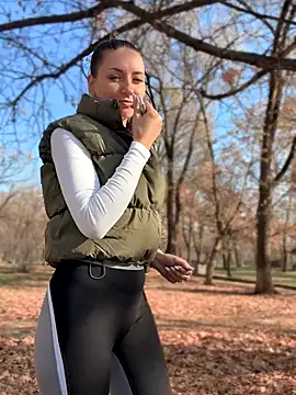 Crazy-Rosa online show from November 2, 8:08 am