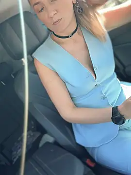 Crazy-Rosa online show from April 2, 5:36 am