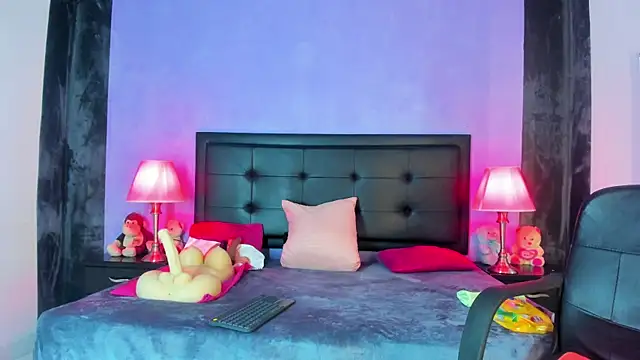 MaduraLuciana online show from November 12, 11:03 am