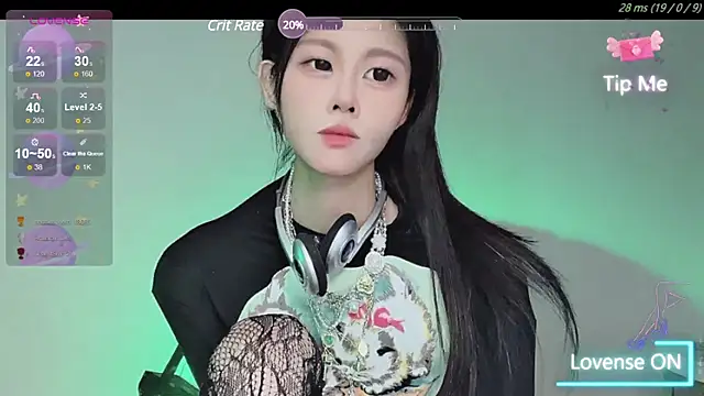 O0 0Q online show from December 11, 4:20 pm