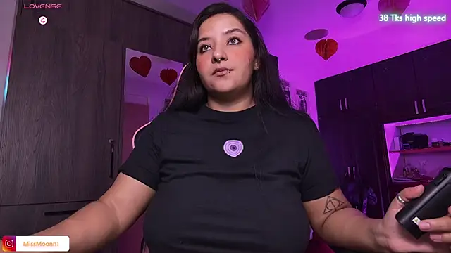 Steph moon  online show from February 15, 7:13 pm