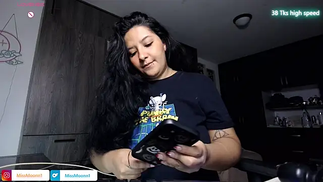 Steph moon  online show from July 23, 9:55 pm
