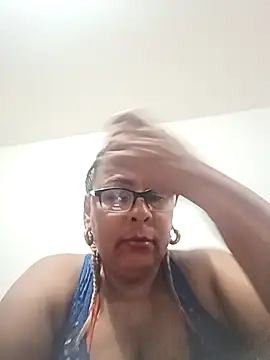 Afroditabichota online show from October 27, 11:27 pm