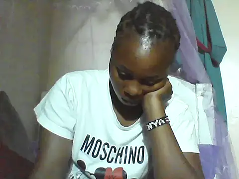 Snapshot of EBONYVANILLA02 chatting on January 15, 2:20 pm EBONYVANILLA02 online show from January 15, 2:20 pm