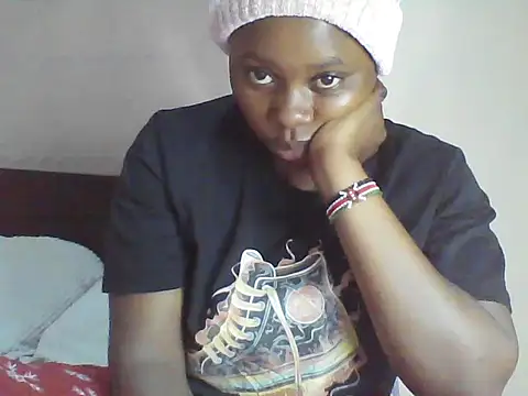 EBONYVANILLA02 online show from April 28, 7:57 am