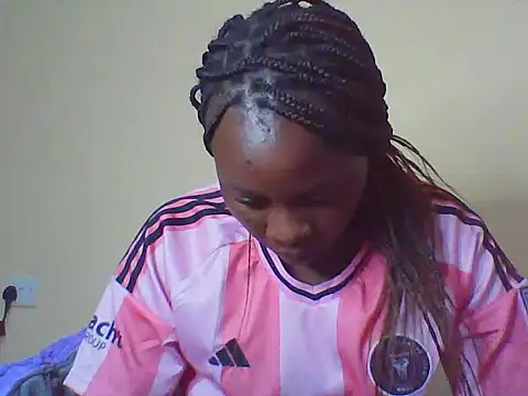 Snapshot of EBONYVANILLA02 chatting on November 23, 8:19 pm EBONYVANILLA02 online show from November 23, 8:19 pm