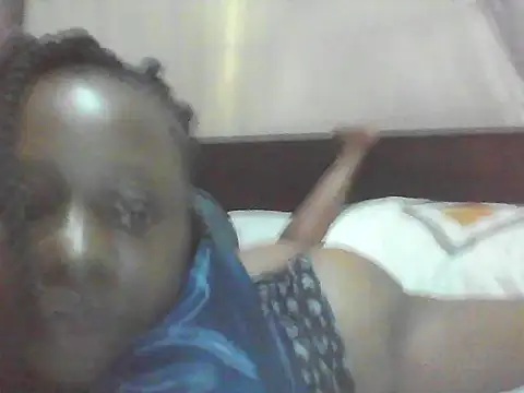 Snapshot of EBONYVANILLA02 chatting on June 20, 5:34 am EBONYVANILLA02 online show from June 20, 5:34 am