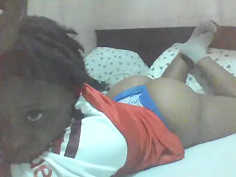 Snapshot of EBONYVANILLA02 chatting on June 27, 4:35 pm EBONYVANILLA02 online show from June 27, 4:35 pm