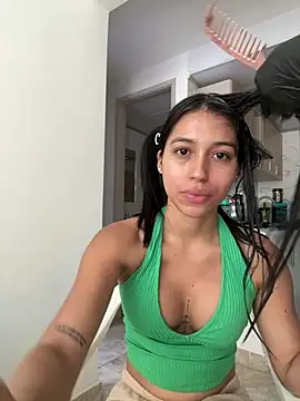 LinayAndValenMVP online show from March 15, 6:04 pm