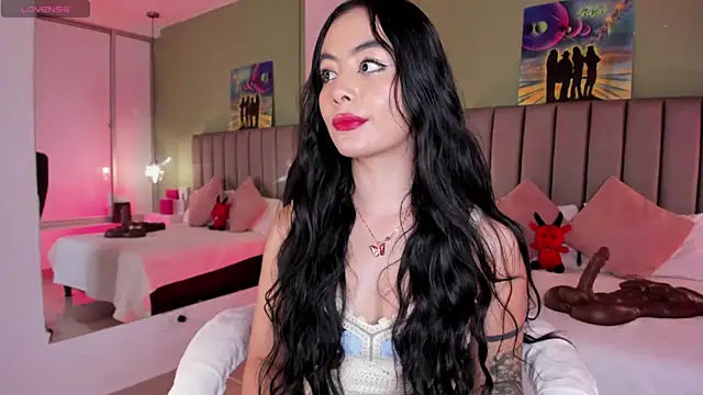 Snapshot of Samaanthaa_ chatting on November 10, 8:58 pm Samaanthaa online show from November 10, 8:58 pm