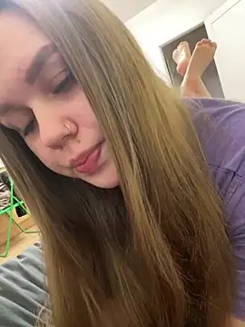 Snapshot of Marylallka5 chatting on March 1, 4:56 am Marylallka5 online show from March 1, 4:56 am