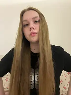 Marylallka5 online show from July 18, 9:23 pm