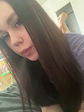 Snapshot of Marylallka5 chatting on February 9, 11:08 am Marylallka5 online show from February 9, 11:08 am