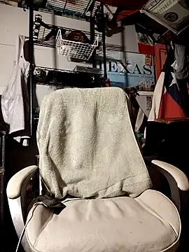 Gillygilly76 online show from October 22, 3:06 am