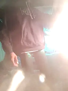 Gillygilly76 online show from February 24, 10:49 am