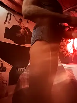 Gillygilly76 online show from February 13, 6:46 am