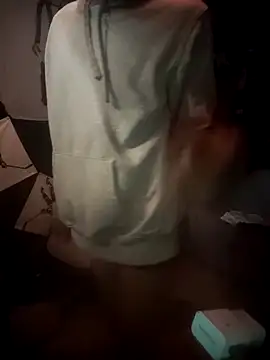 Gillygilly76 online show from February 1, 1:37 am