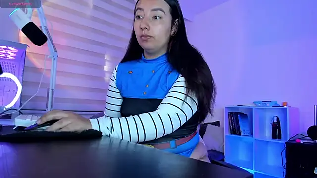Snapshot of Gaby_Miller22 chatting on October 21, 3:33 pm Gaby Miller22 online show from October 21, 3:33 pm